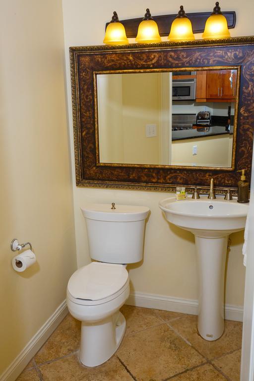 Key West Harbour Oceanfront Suites Room photo